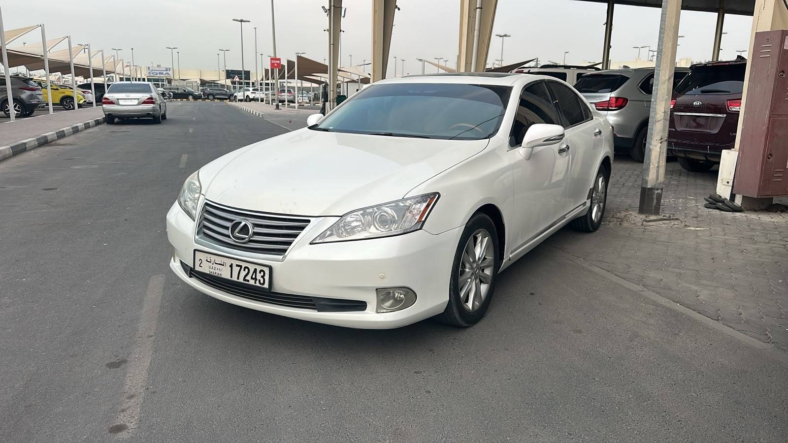 2012 LEXUS ES 350 — 239198 Miles — Lot 6C2511752 — Souq - Marhaba Auctions Used Cars - Image 3