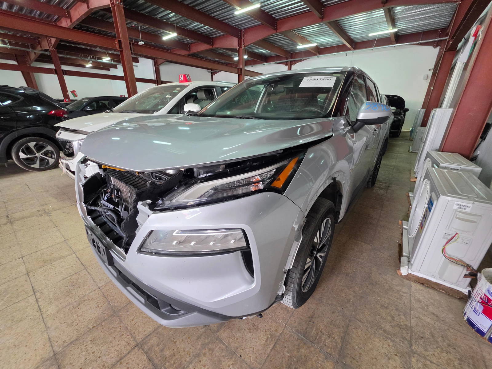 Nissan Rogue 2021 view 2