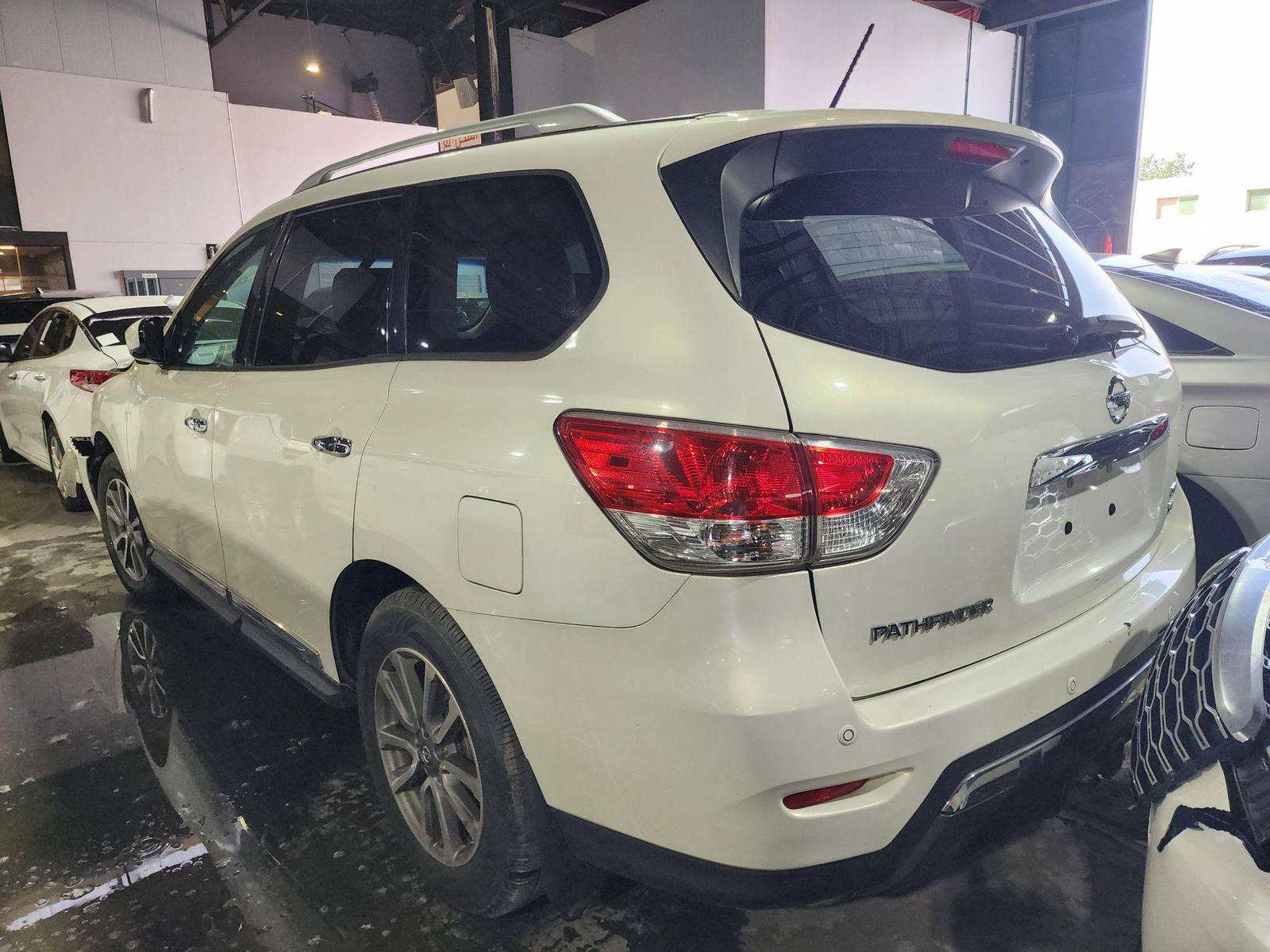 2013 NISSAN PATHFINDER — 171855 Miles — Lot M4DC690421 — Main - Marhaba Auctions Used Cars - Image 5