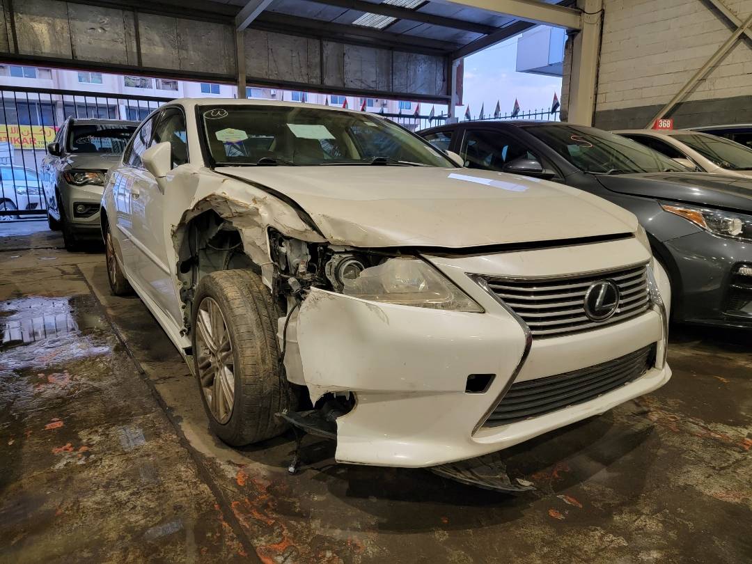 2013 LEXUS ES 350 — 142808 Miles — Lot D2036552 — Main - Marhaba Auctions Used Cars - Image 4