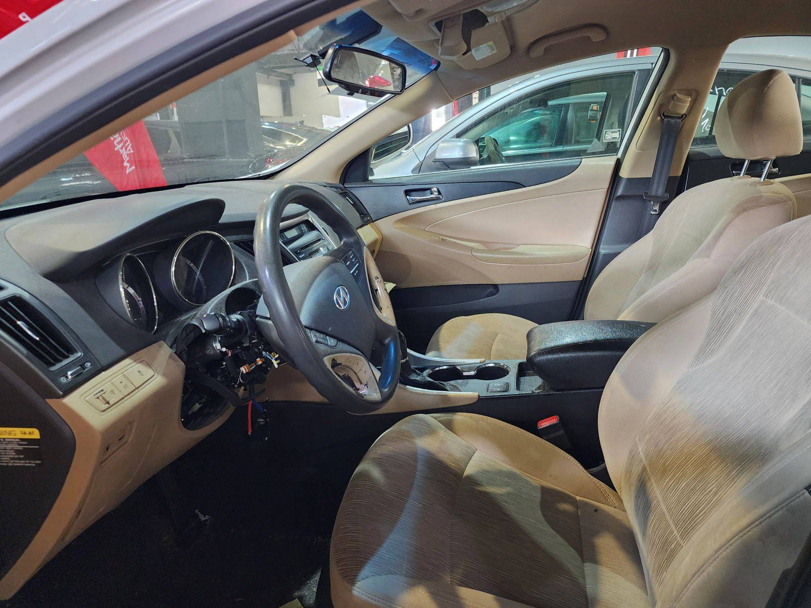 2013 HYUNDAI SONATA — 135918 Miles — Lot 67050894 — Souq - Marhaba Auctions Used Cars - Image 9