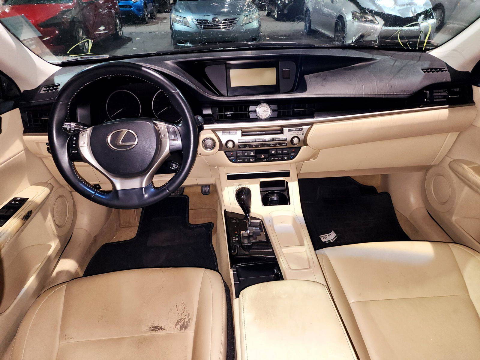 2013 LEXUS ES 350 — 148914 Miles — Lot 2078936 — Souq - Marhaba Auctions Used Cars - Image 7