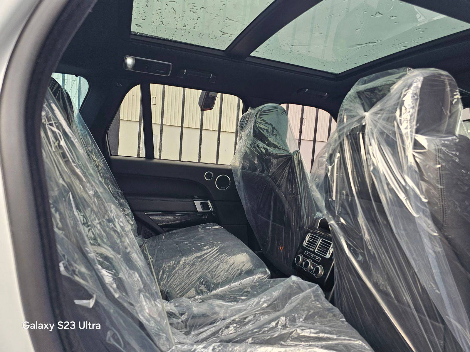 LAND ROVER RANGE ROVER SPORT SUPERCHARGED 2015 - Marhaba Auction Used Cars - Image 6