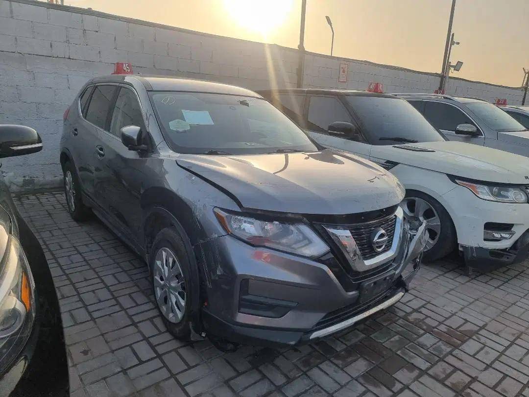 NISSAN ROGUE
