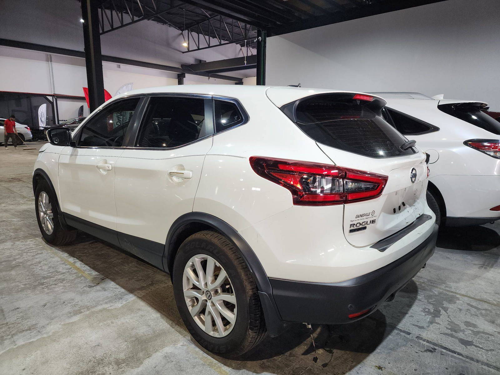 2021 NISSAN ROGUE SPORTS — 99357 Miles — Lot 39140262 — Al Quoz - Marhaba Auctions Used Cars - Image 4