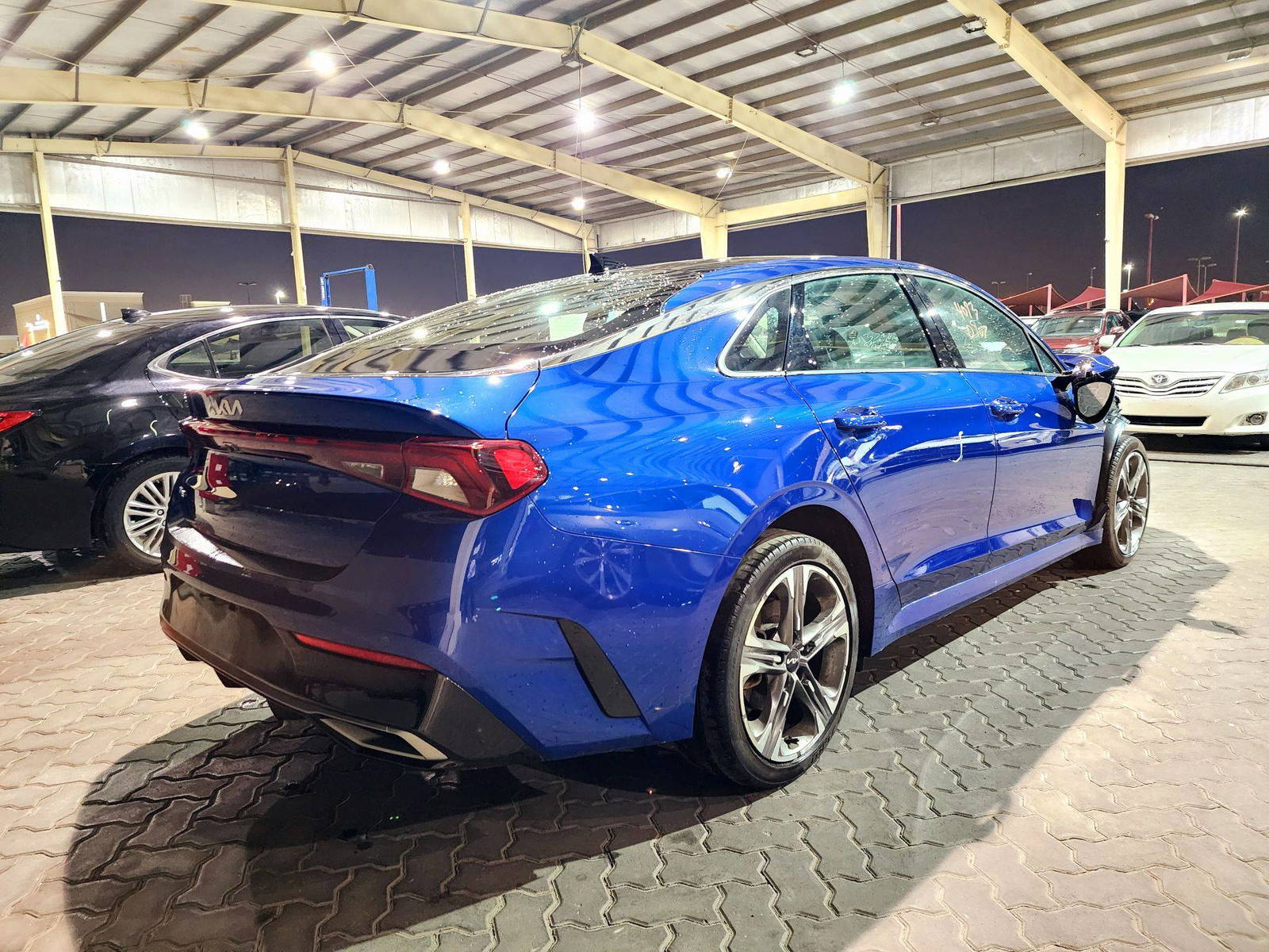2022 KIA K5 — 37855 Miles — Lot 40930907 — Souq - Marhaba Auctions Used Cars - Image 3