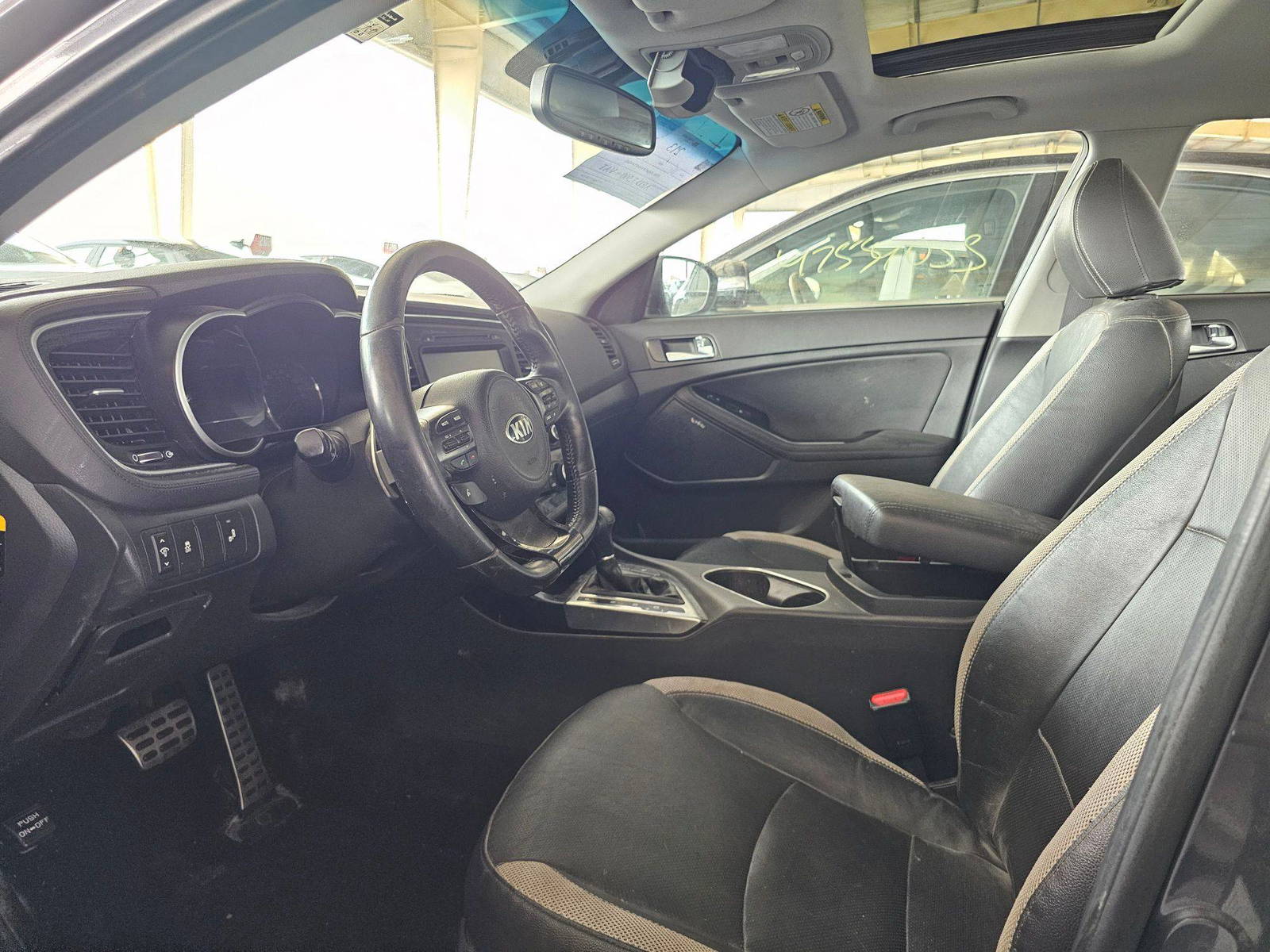 2014 KIA OPTIMA — 177099 KM — Lot 44122485 — Souq - Marhaba Auctions Used Cars - Image 9
