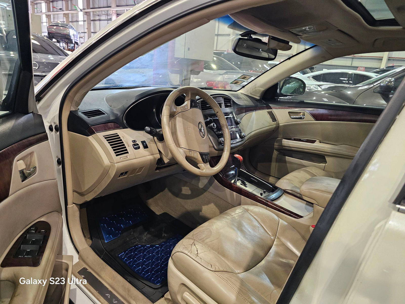 TOYOTA AVALON 2011 - Marhaba Auction Used Cars - Image 11