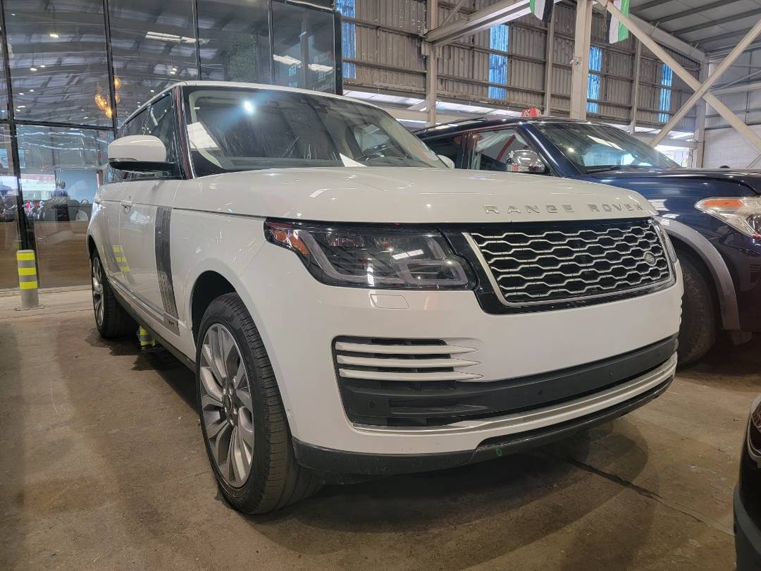 2020 LAND ROVER RANGE ROVER — 32973 Miles — Lot A583582 — AutoBaba - Marhaba Auctions Used Cars - Image 5