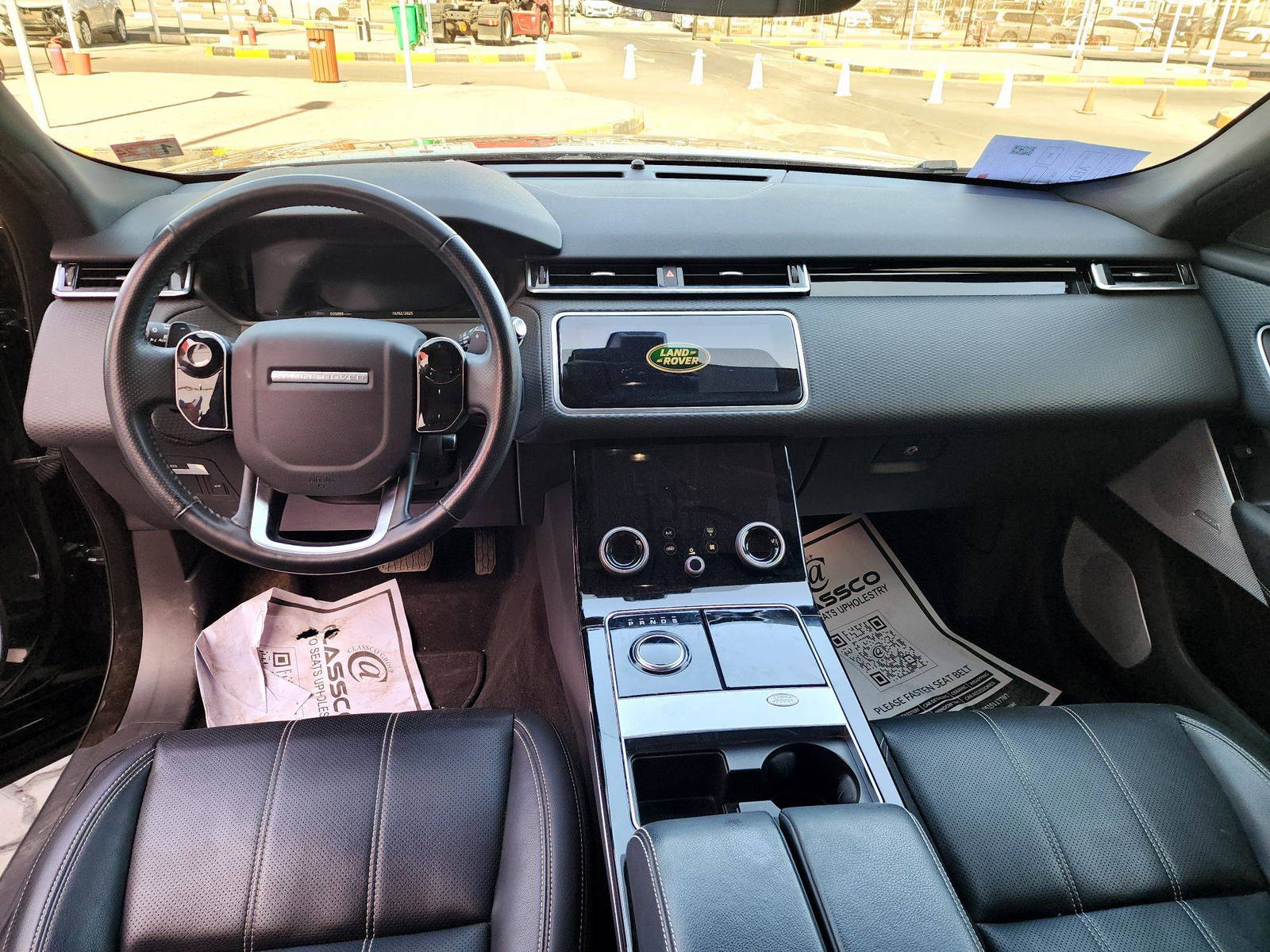 2020 LAND ROVER RANGE ROVER VELAR — 35087 Miles — Lot 9LA265292 — Souq - Marhaba Auctions Used Cars - Image 7