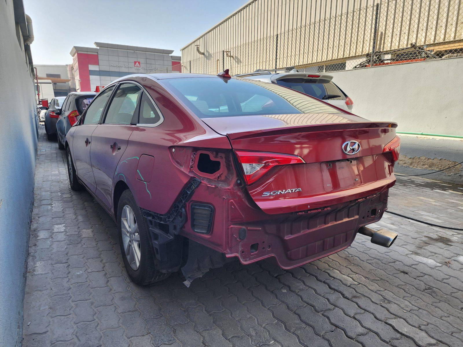 2016 HYUNDAI SONATA — 136597 Miles — Lot 44212585 — Al Quoz - Marhaba Auctions Used Cars - Image 3
