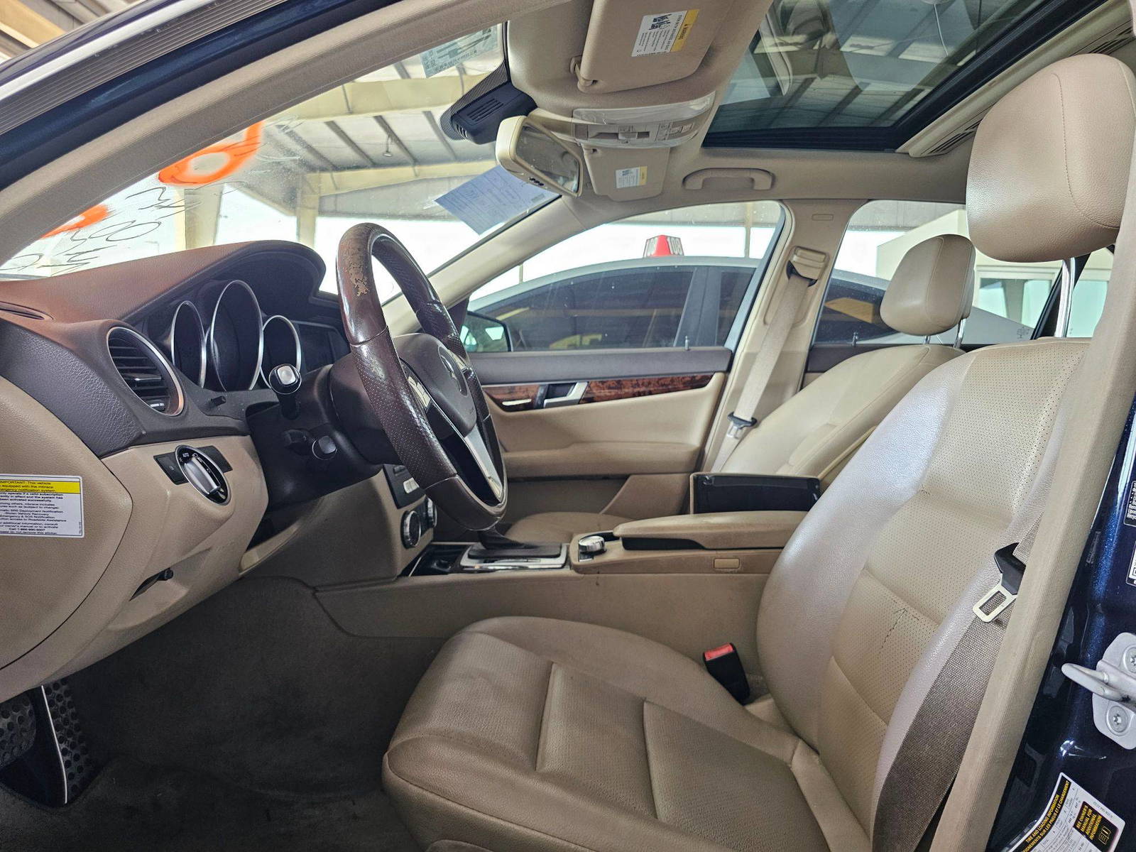 2014 MERCEDES BENZ C-250 — 125731 Miles — Lot 47488465 — Souq - Marhaba Auctions Used Cars - Image 9