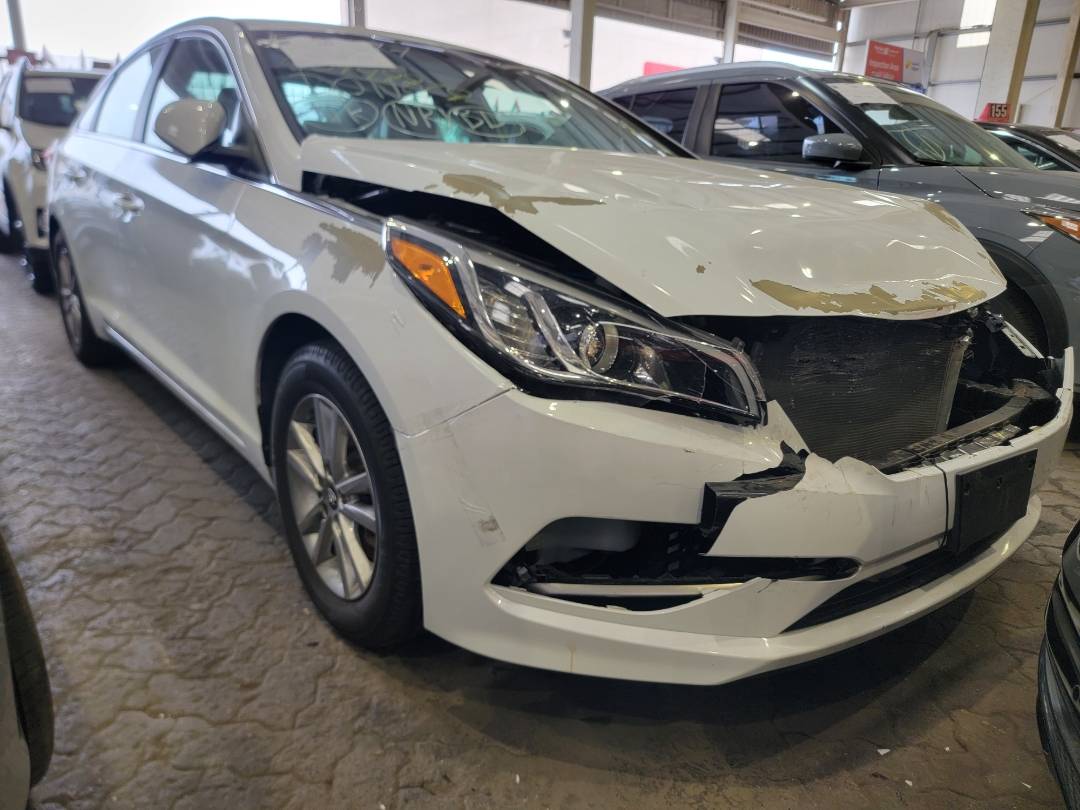 2017 HYUNDAI SONATA — 57312 Miles — Lot 40949979 — Main - Marhaba Auctions Used Cars - Image 4