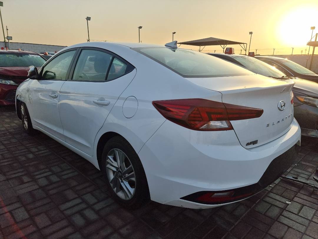 2019 HYUNDAI ELANTRA — 171213 KM — Lot 125487 — Ind. 12 - Marhaba Auctions Used Cars - Image 5