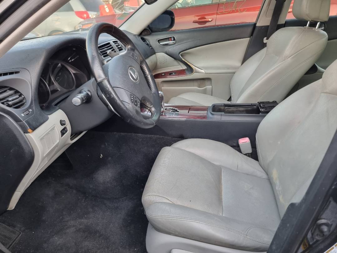 2006 LEXUS IS 250 — 192809 Miles — Lot 125487 — Souq - Marhaba Auctions Used Cars - Image 8