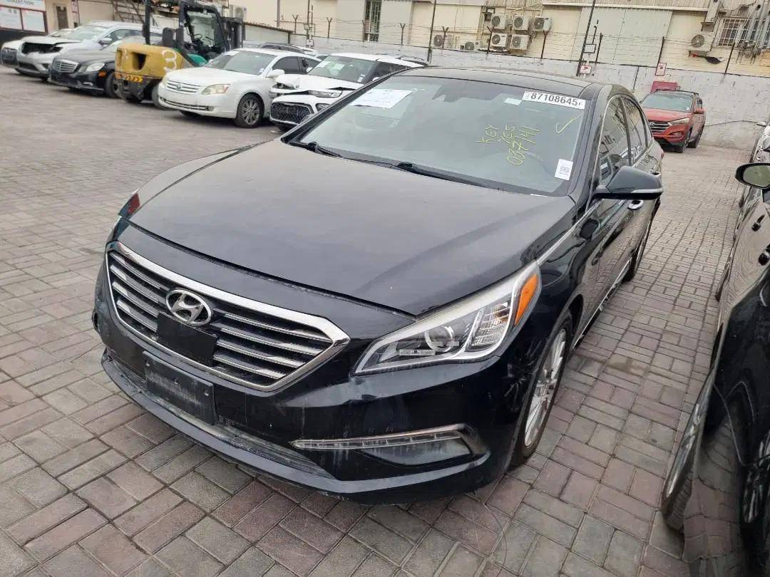 HYUNDAI SONATA SPORT