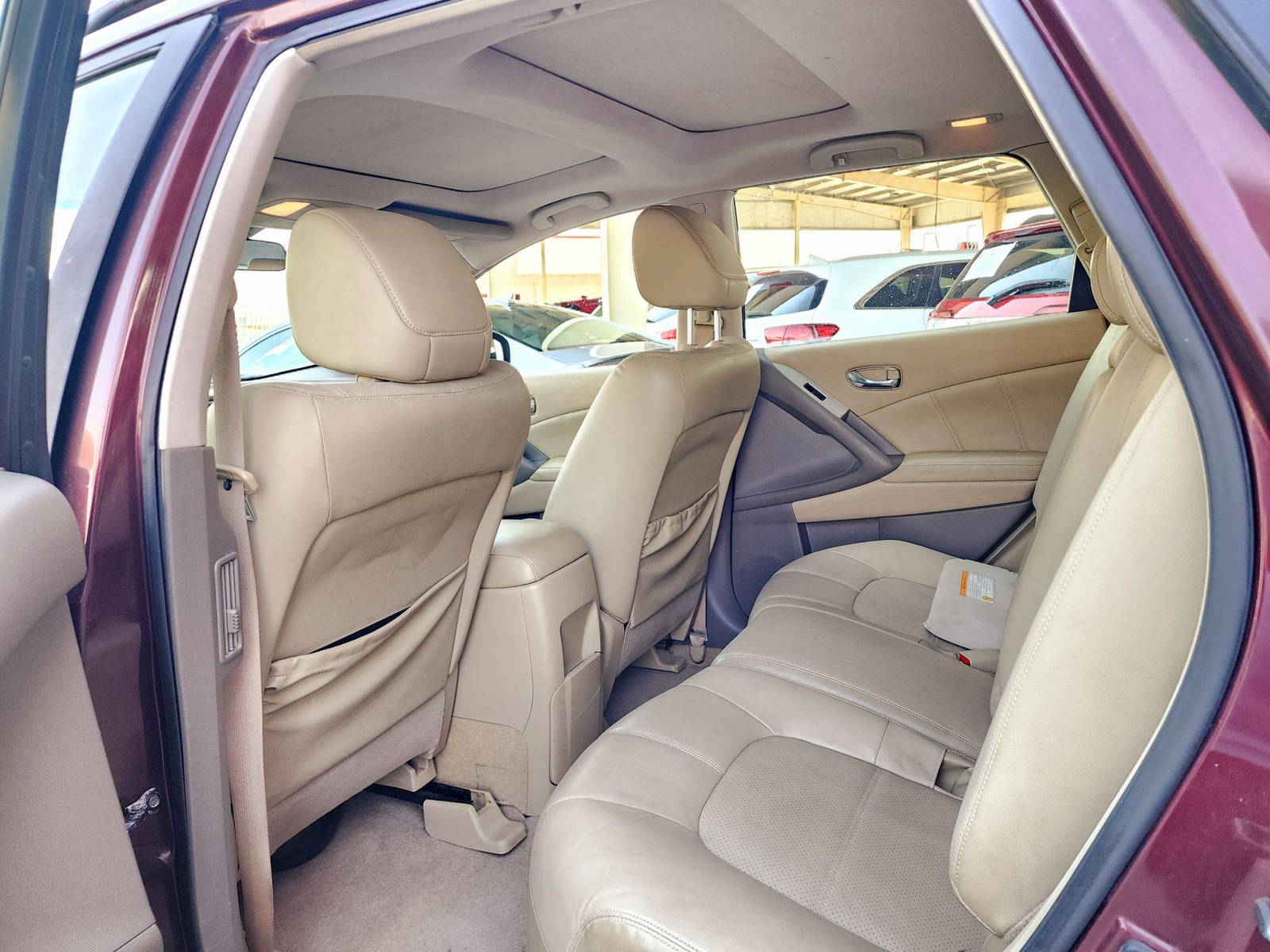2015 NISSAN MURANO — 170749 KM — Lot FW011140 — Souq - Marhaba Auctions Used Cars - Image 6