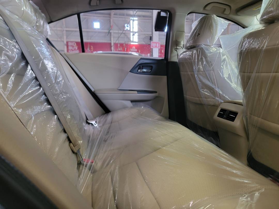 2017 HONDA ACCORD — 170430 Miles — Lot C006713 - Marhaba Auctions Used Cars - Image 5