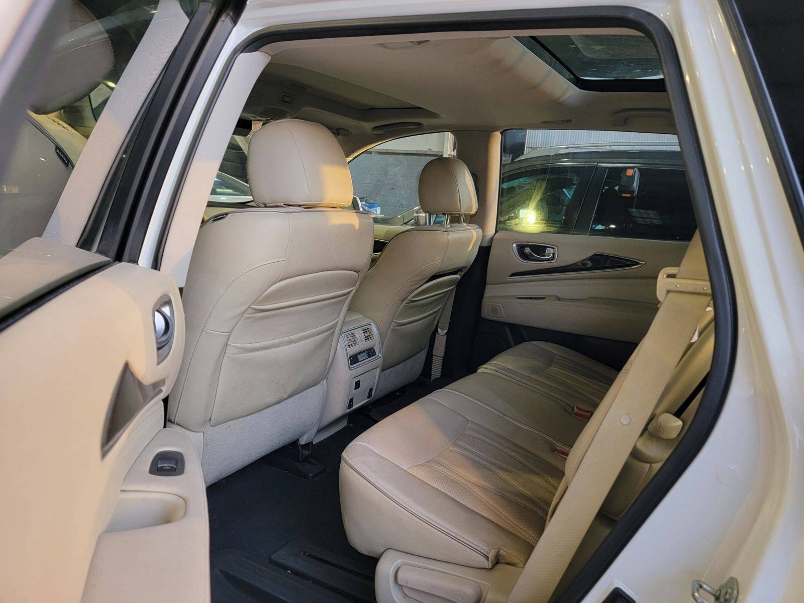 INFINITI QX60 2017 - Marhaba Auction Used Cars - Image 7