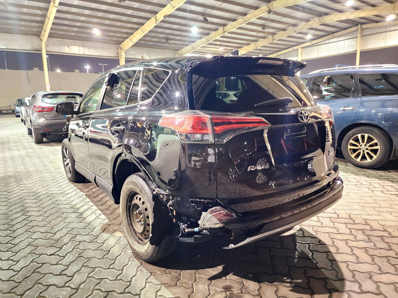 2018 TOYOTA RAV4 — 77875 Miles — Lot W788407 — Souq - Marhaba Auctions Used Cars - Image 3