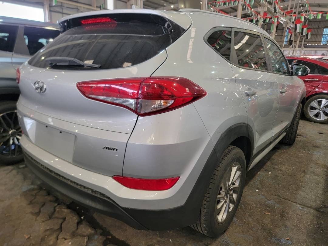 2018 HYUNDAI TUCSON — 144380 Miles — Lot 8JU715032 — Main - Marhaba Auctions Used Cars - Image 4
