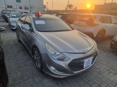 HYUNDAI SONATA