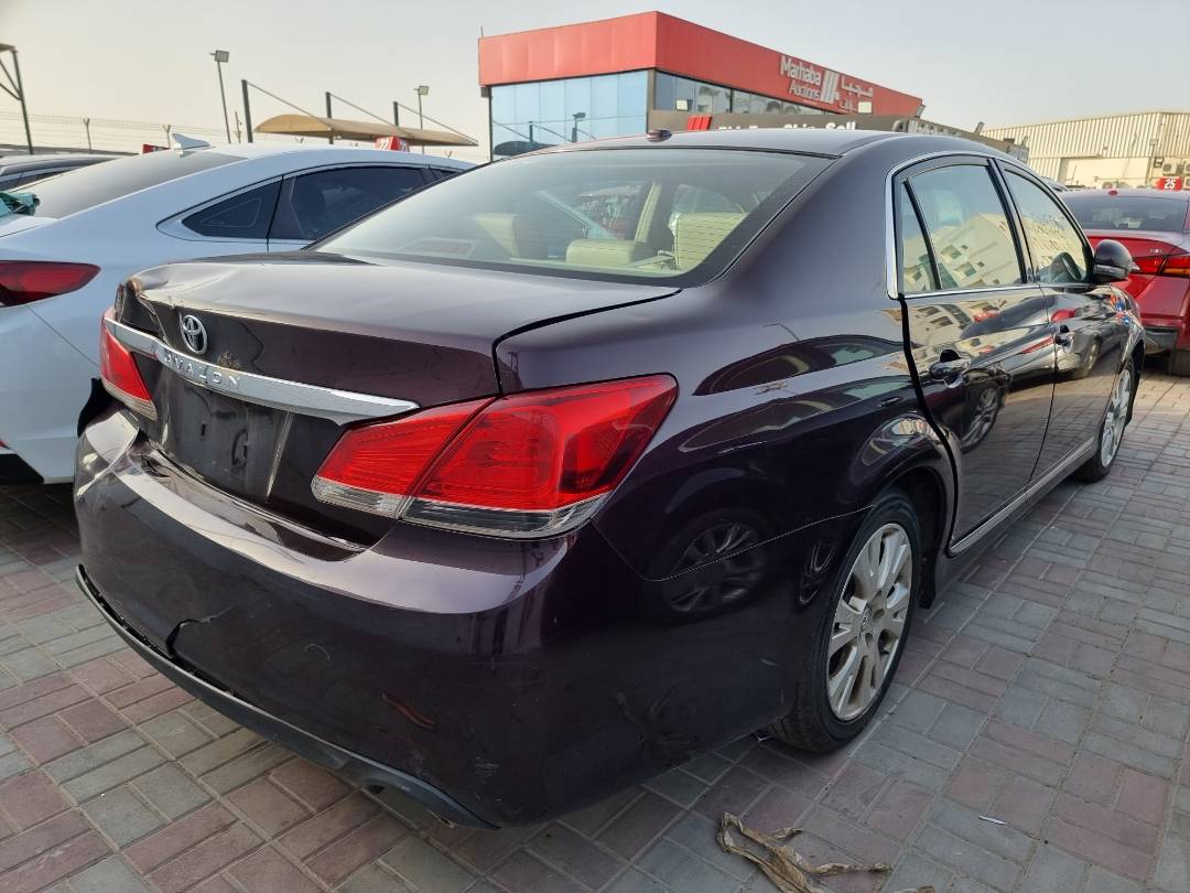 2011 TOYOTA AVALON — 238158 Miles — Lot 15478 — Ind. 12 - Marhaba Auctions Used Cars - Image 4