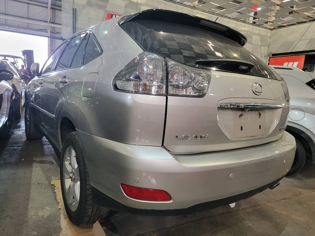 2005 LEXUS RX 330 — 187702 KM — Lot 092959 — Main - Marhaba Auctions Used Cars - Image 4