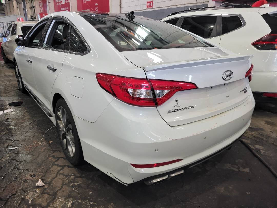 2015 HYUNDAI SONATA — 176886 Miles — Lot 146700 — Main - Marhaba Auctions Used Cars - Image 3
