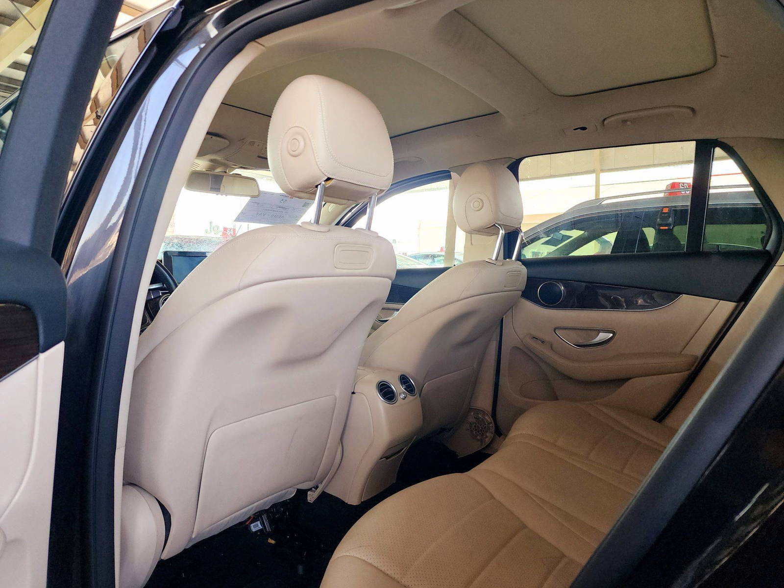 2019 MERCEDES BENZ GLC-300 — 87843 Miles — Lot 39460328 — Main - Marhaba Auctions Used Cars - Image 6
