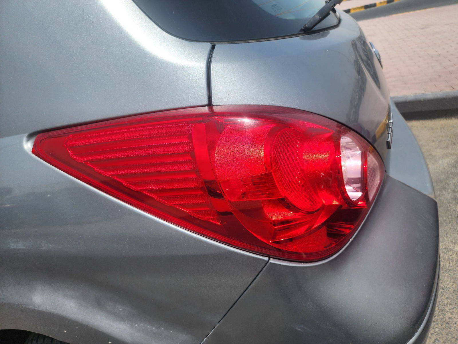 2007 NISSAN VERSA — 215640 Miles — Lot 48048574 — Souq - Marhaba Auctions Used Cars - Image 10