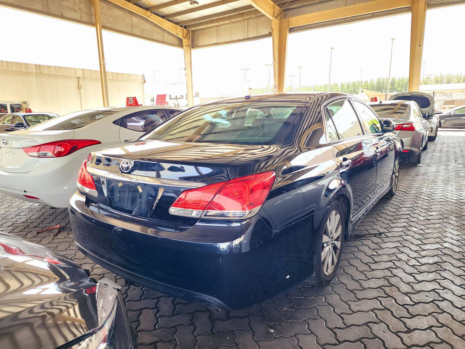 2012 TOYOTA AVALON — 248872 Miles — Lot 41310422 — Souq - Marhaba Auctions Used Cars - Image 3