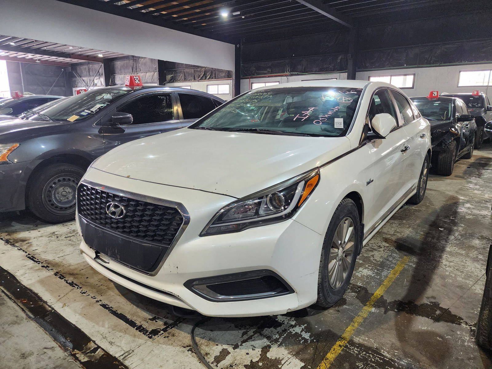 2017 HYUNDAI SONATA — 206868 KM — Lot 12307504 — Main - Marhaba Auctions Used Cars - Image 5