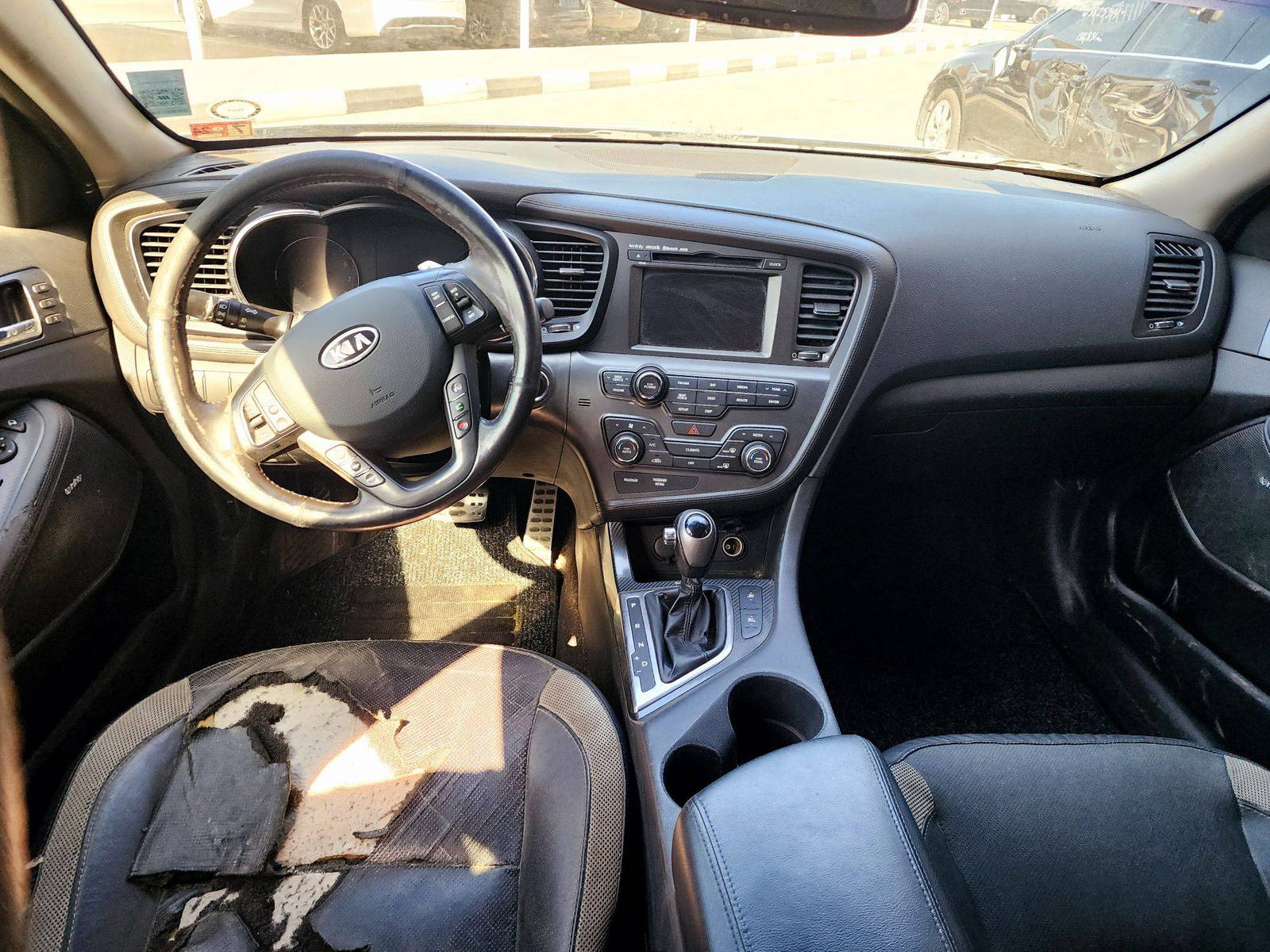 2012 KIA OPTIMA — 206167 Miles — Lot 52925 — Souq - Marhaba Auctions Used Cars - Image 7