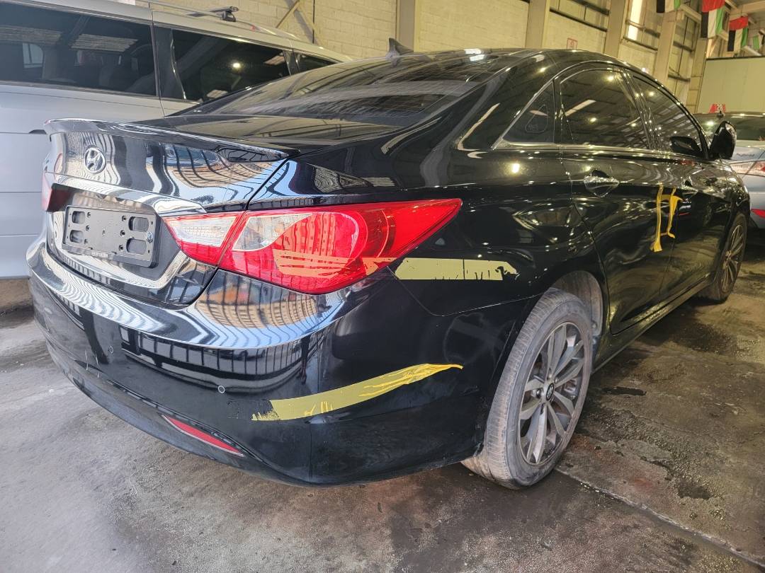 2010 HYUNDAI SONATA — 246050 KM — Lot AA016237 — Main - Marhaba Auctions Used Cars - Image 3