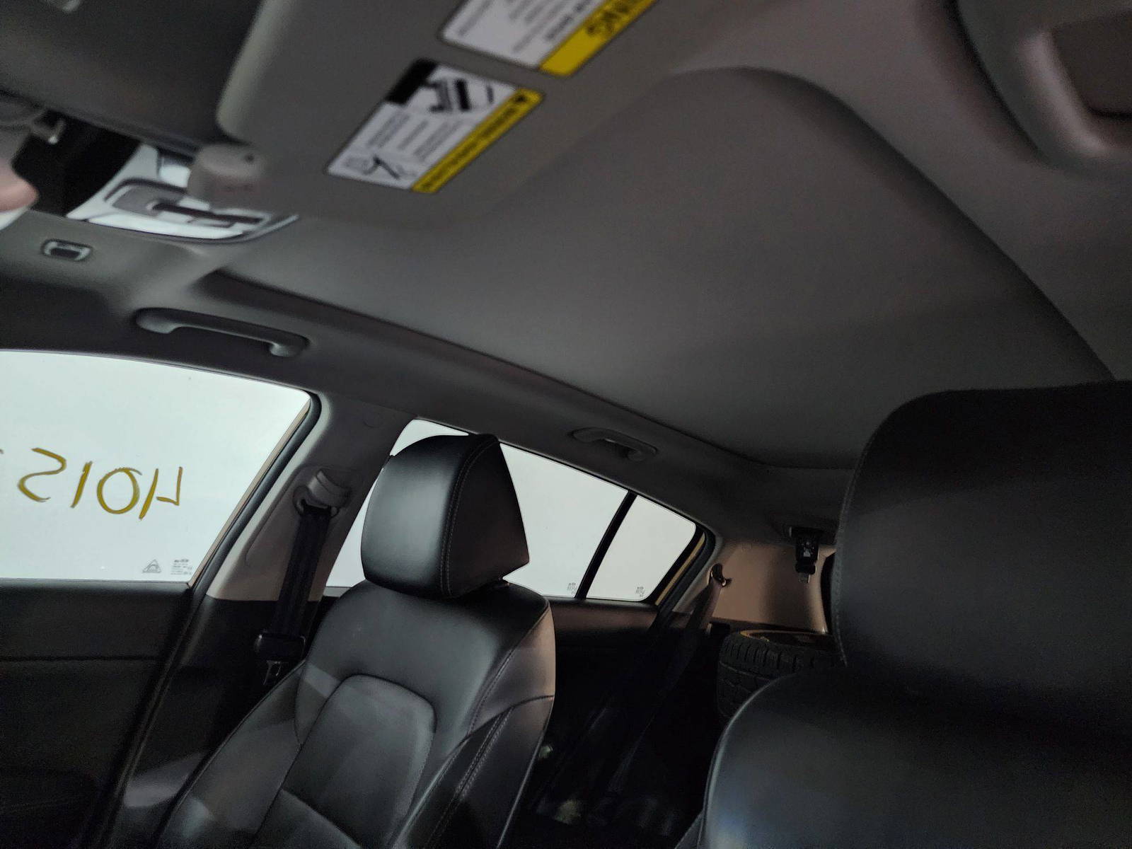2017 KIA SPORTAGE — 93292 Miles — Lot 40152958 — Al Quoz - Marhaba Auctions Used Cars - Image 9