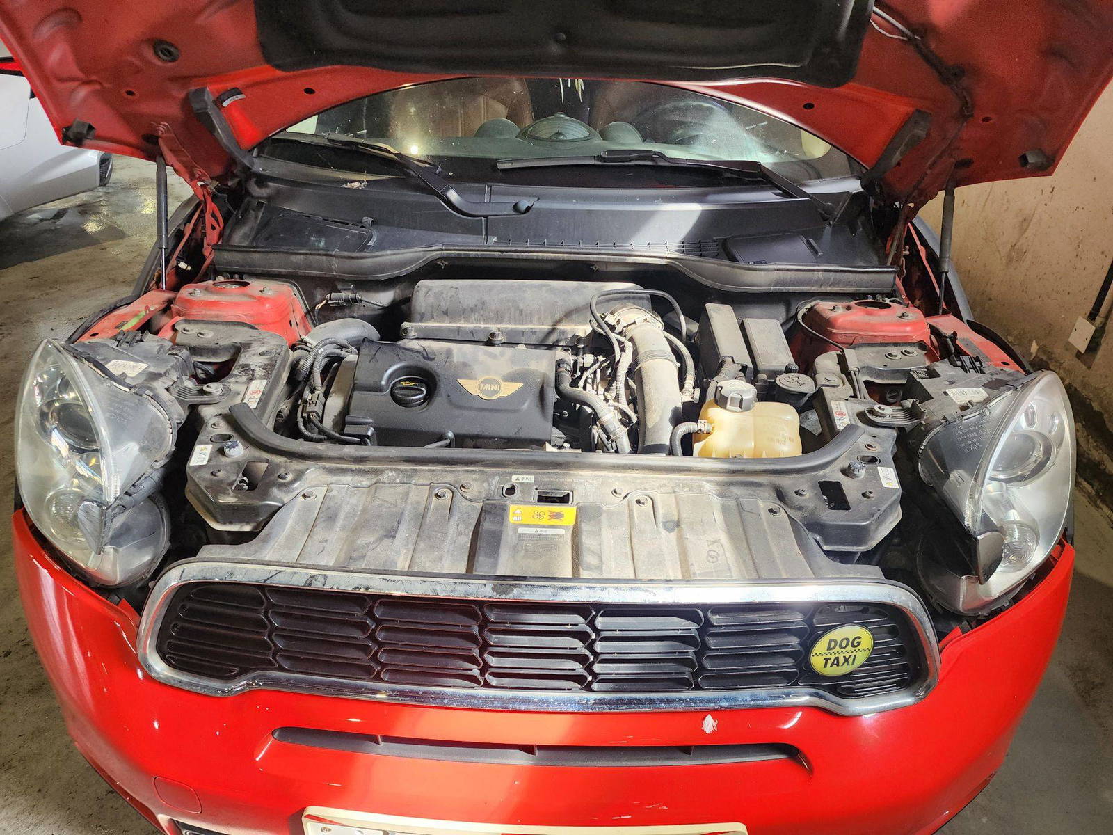 2011 MINI COOPER — 132828 KM — Lot 95228 — Al Quoz - Marhaba Auctions Used Cars - Image 13