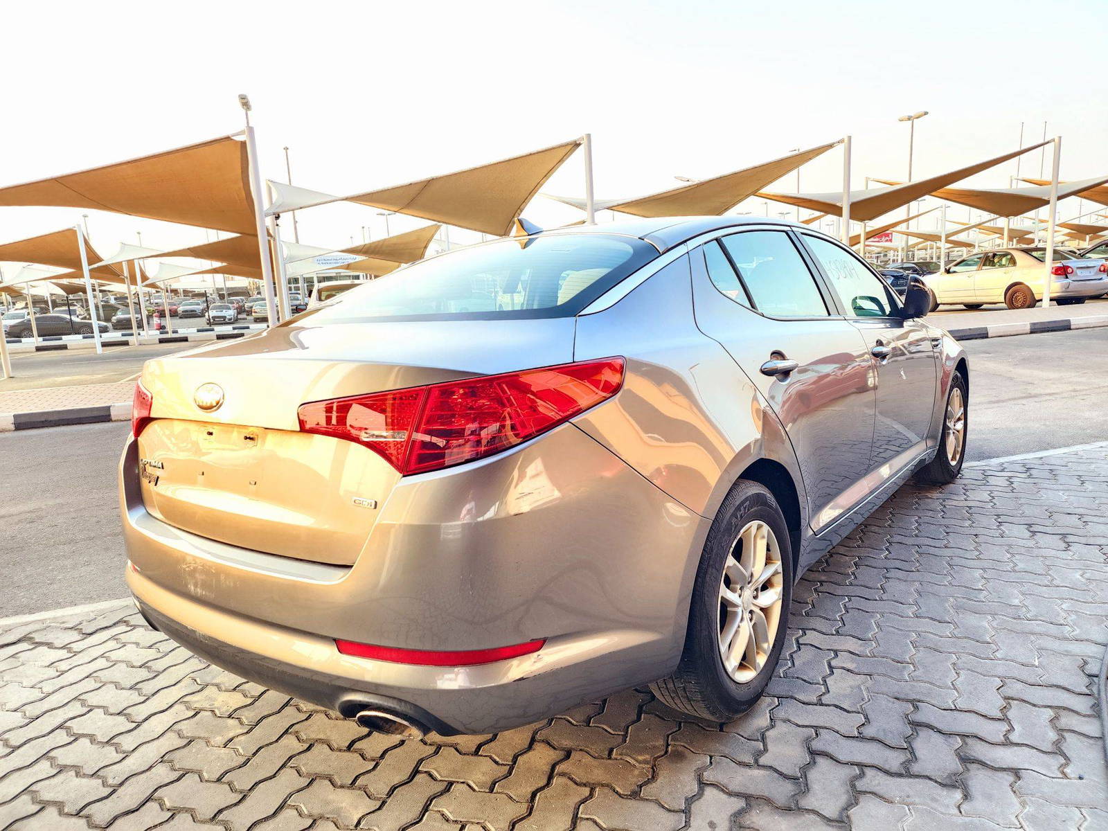 2013 KIA OPTIMA — 170582 Miles — Lot DG242188 — Souq - Marhaba Auctions Used Cars - Image 4
