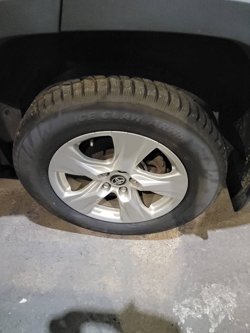 2019 TOYOTA RAV4 — 174781 KM — Lot W056951 — Main - Marhaba Auctions Used Cars - Image 9