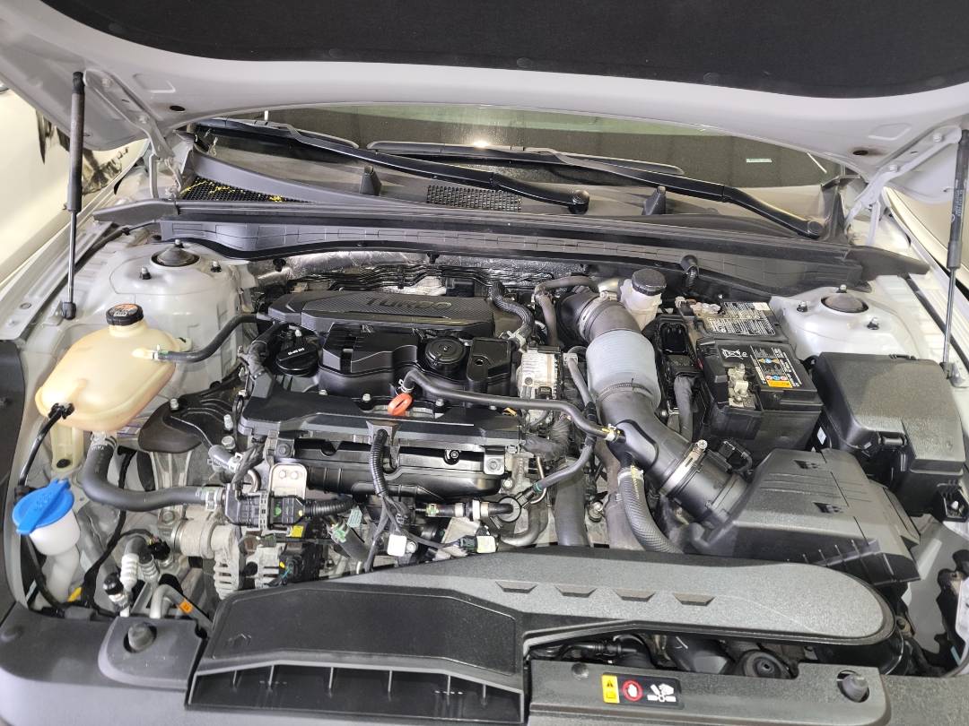2021 KIA K5 — 18017 Miles — Lot 36410479 - Marhaba Auctions Used Cars - Image 9