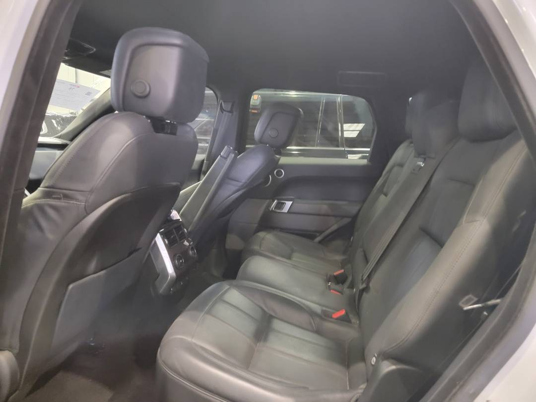 2018 LAND ROVER RANGE ROVER SPORT HSE — 84202 Miles — Lot 39179954 — Main - Marhaba Auctions Used Cars - Image 7