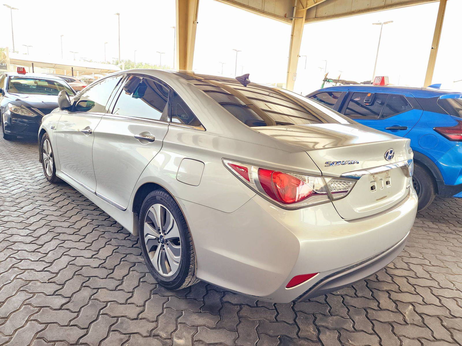 2014 HYUNDAI SONATA — 180888 Miles — Lot A4XEA115904 — Souq - Marhaba Auctions Used Cars - Image 5
