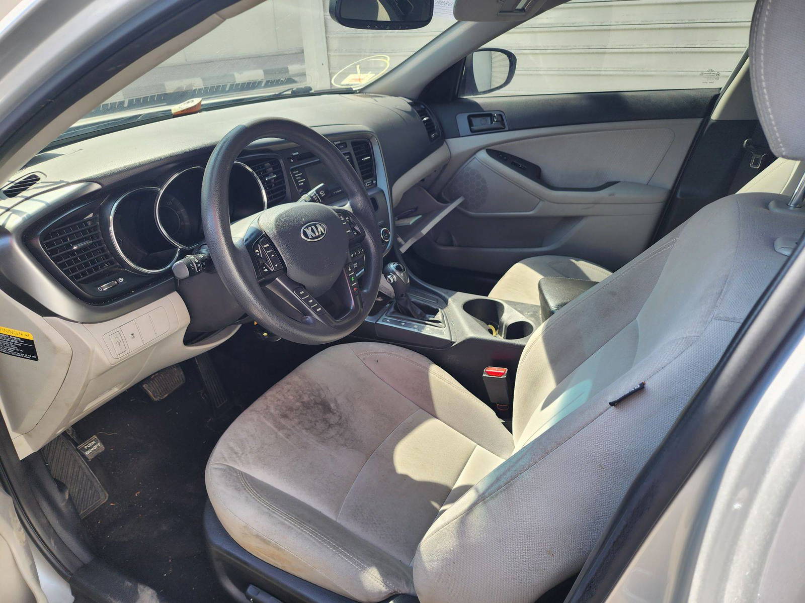 2013 KIA OPTIMA — 139650 Miles — Lot D5403782 — Souq - Marhaba Auctions Used Cars - Image 6