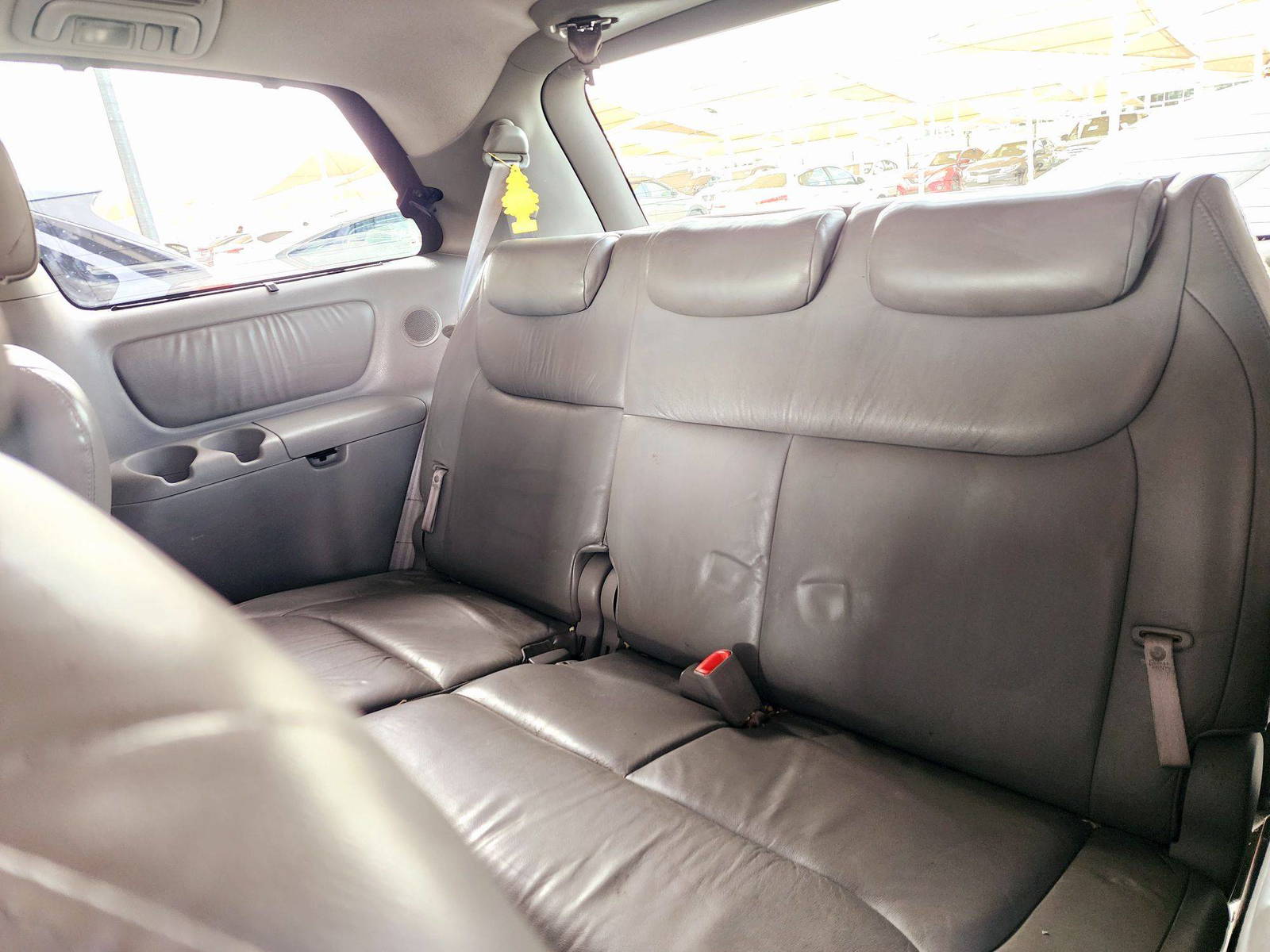 2004 TOYOTA SIENNA — 247231 Miles — Lot 40250755 — Souq - Marhaba Auctions Used Cars - Image 6