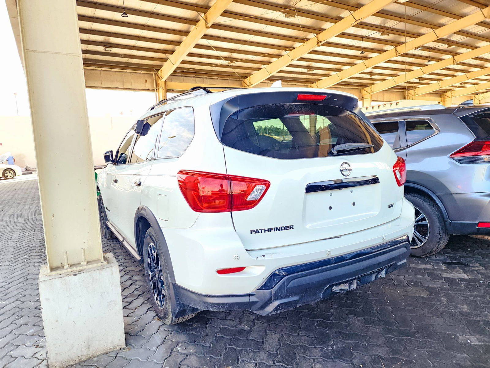 2019 NISSAN PATHFINDER — 158070 Miles — Lot 39579023 — Souq - Marhaba Auctions Used Cars - Image 3