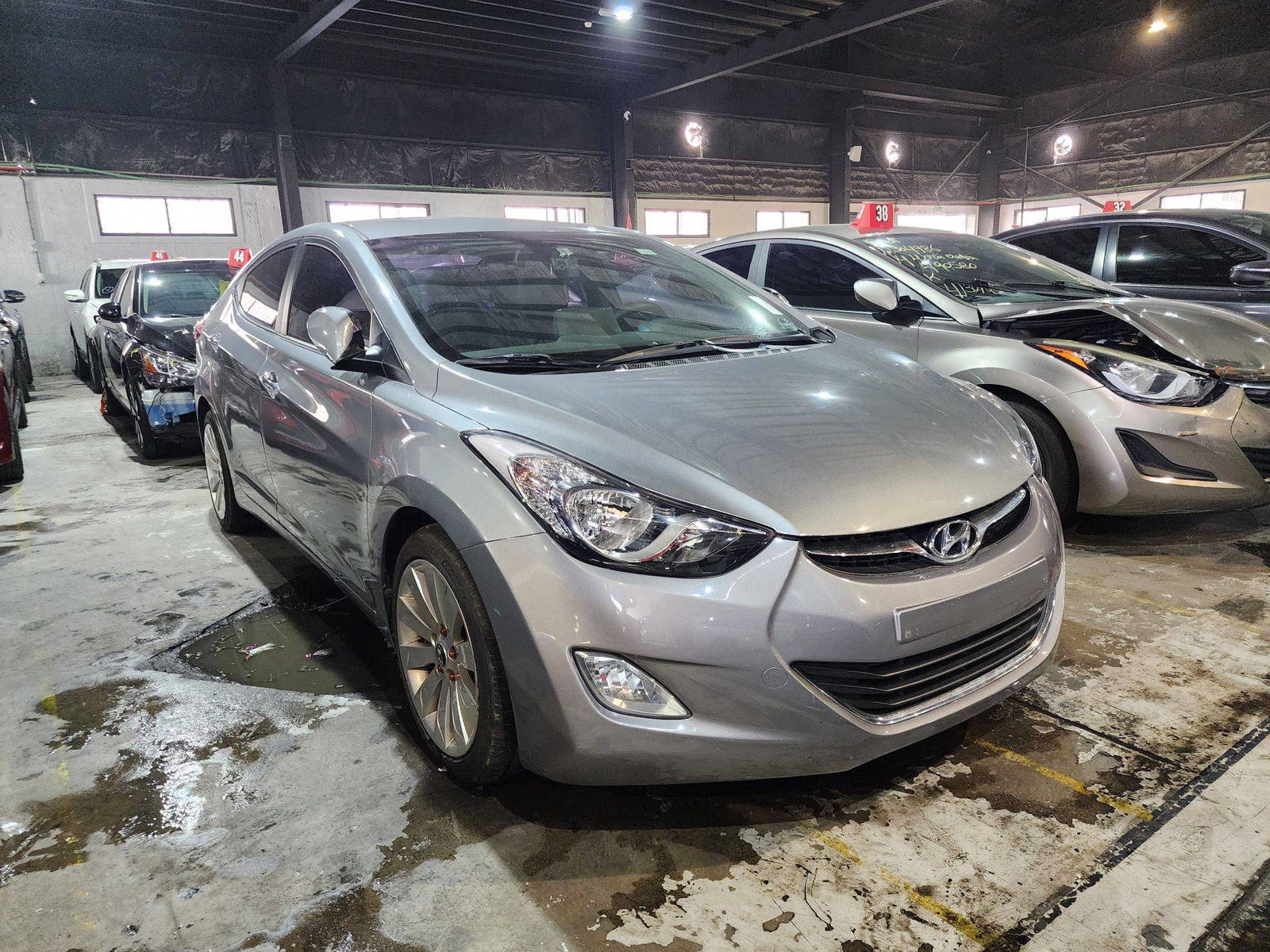 2012 HYUNDAI AVANTE — 156827 KM — Lot 354535 — Al Quoz - Marhaba Auctions Used Cars - Image 6