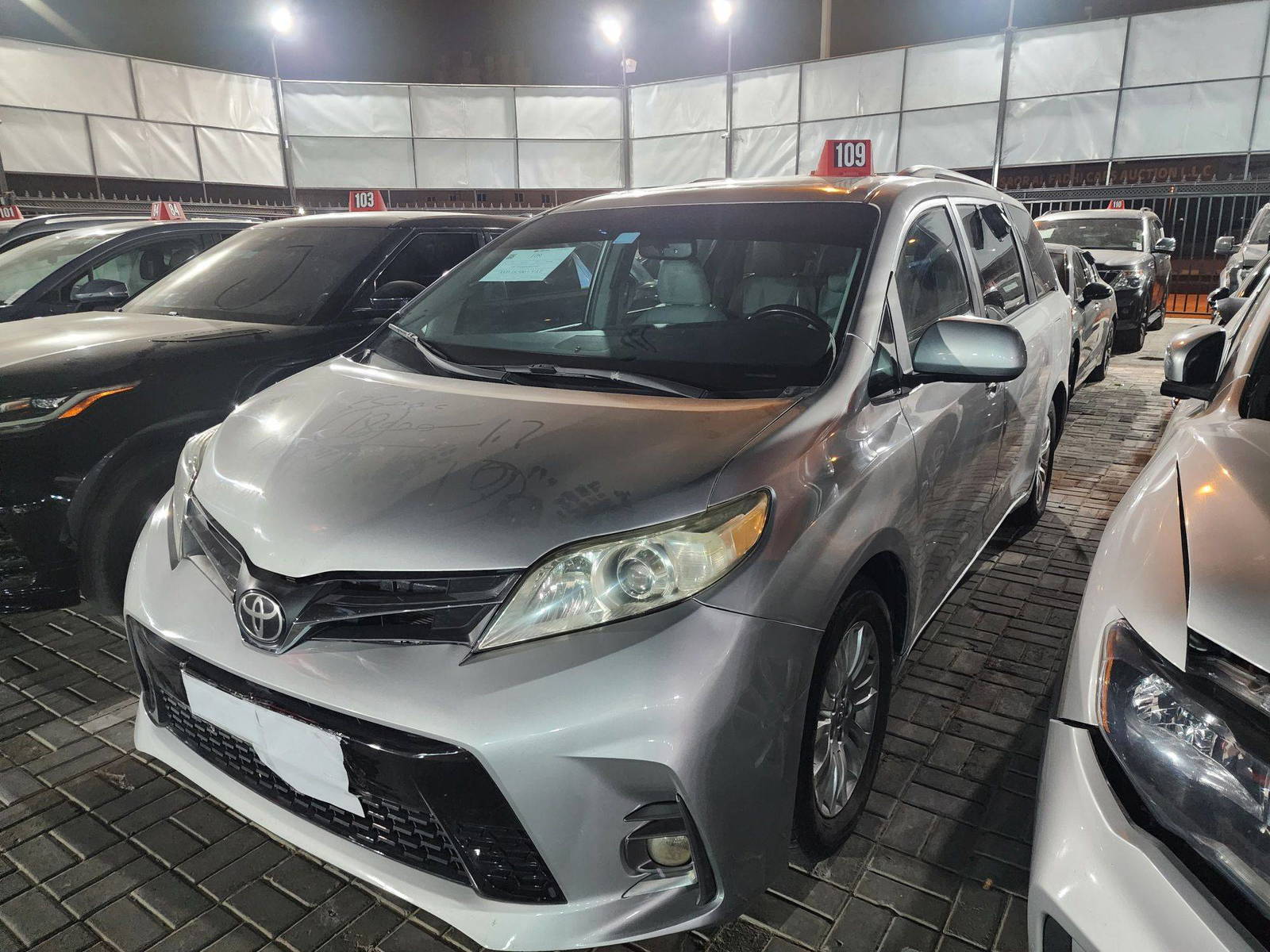 2015 TOYOTA SIENNA — 486727 KM — Lot 576557 - Marhaba Auctions Used Cars - Image 4