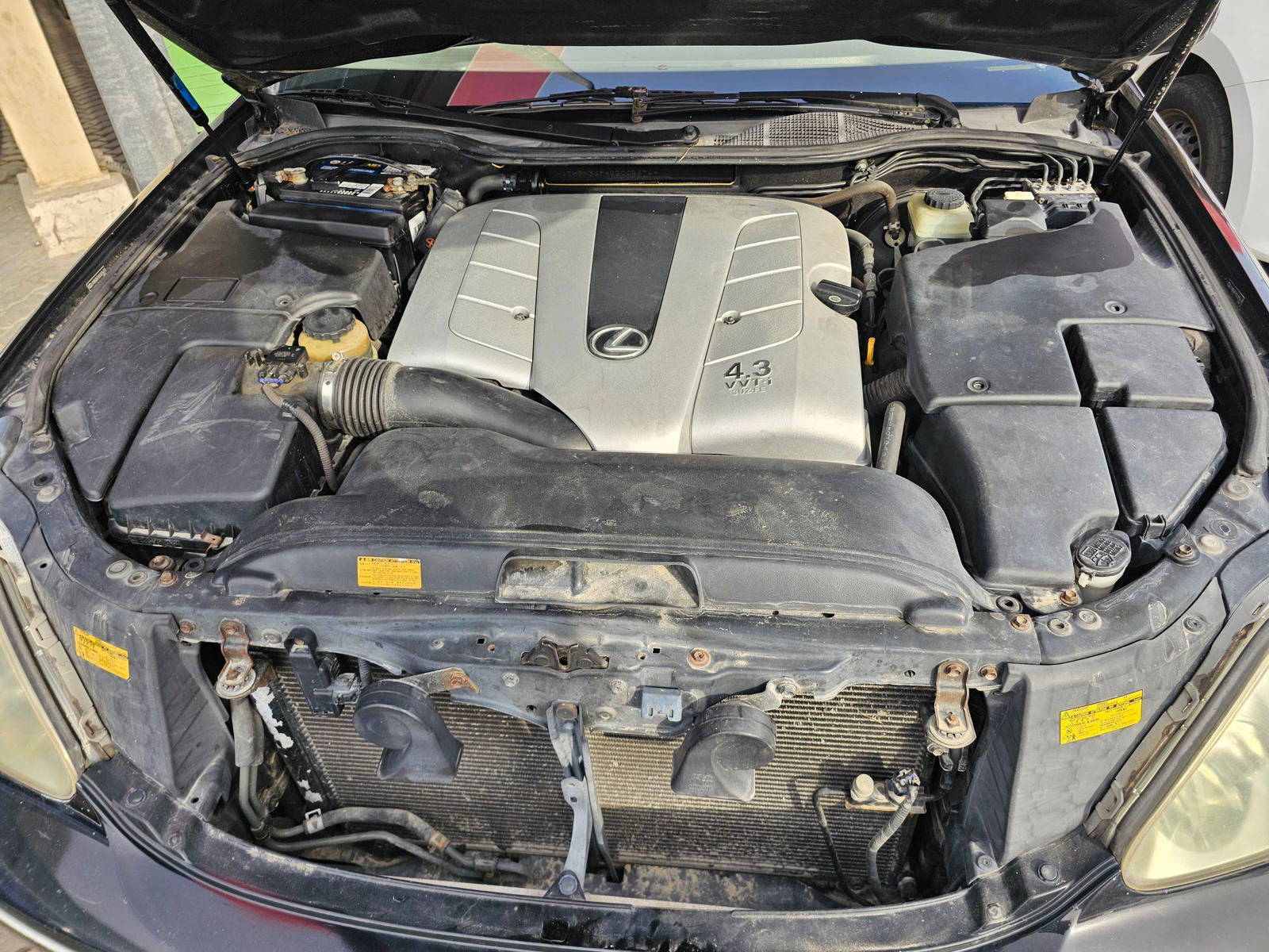 2005 LEXUS LS 430 — 142234 Miles — Lot X55005674 — Souq - Marhaba Auctions Used Cars - Image 12