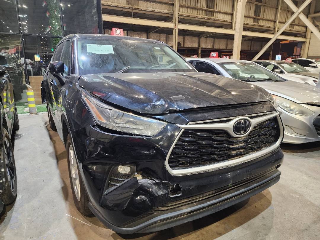 TOYOTA HIGHLANDER