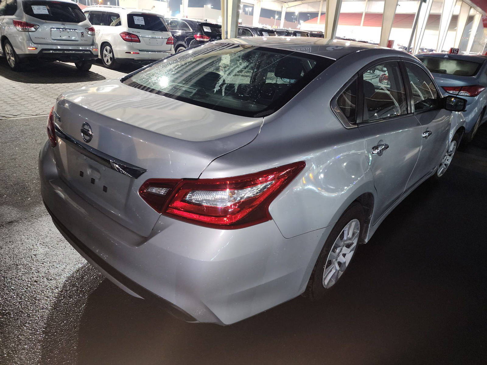 2016 NISSAN ALTIMA — 150361 Miles — Lot 67433793 - Marhaba Auctions Used Cars - Image 4